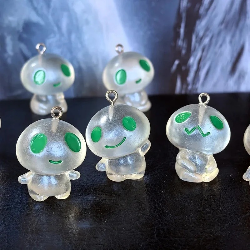 7Pcs Glow In The Dark Alien Re - Resin Art Pendant recension och pris
